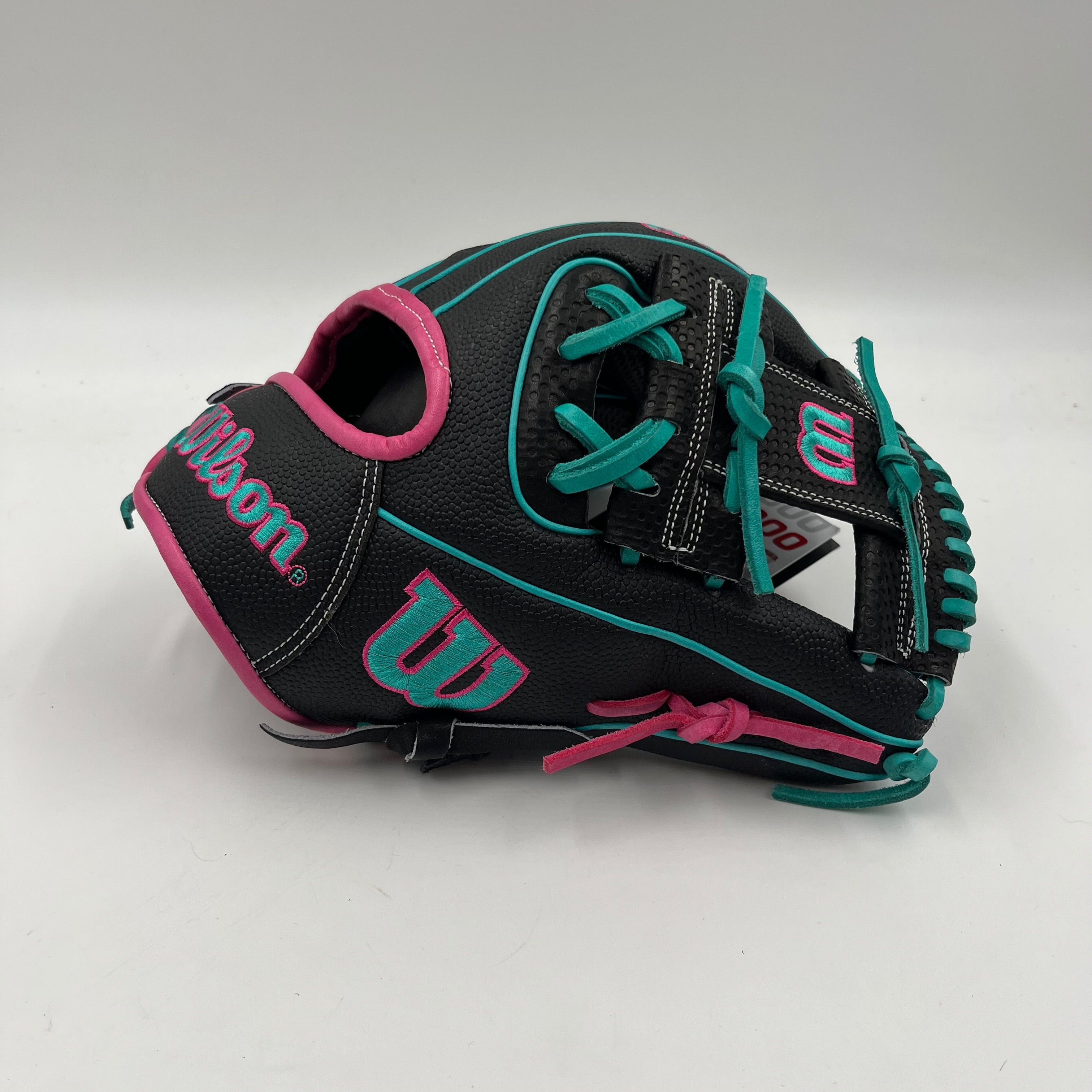 Wilson A2000 SC86 11.5 Infield Baseball Glove