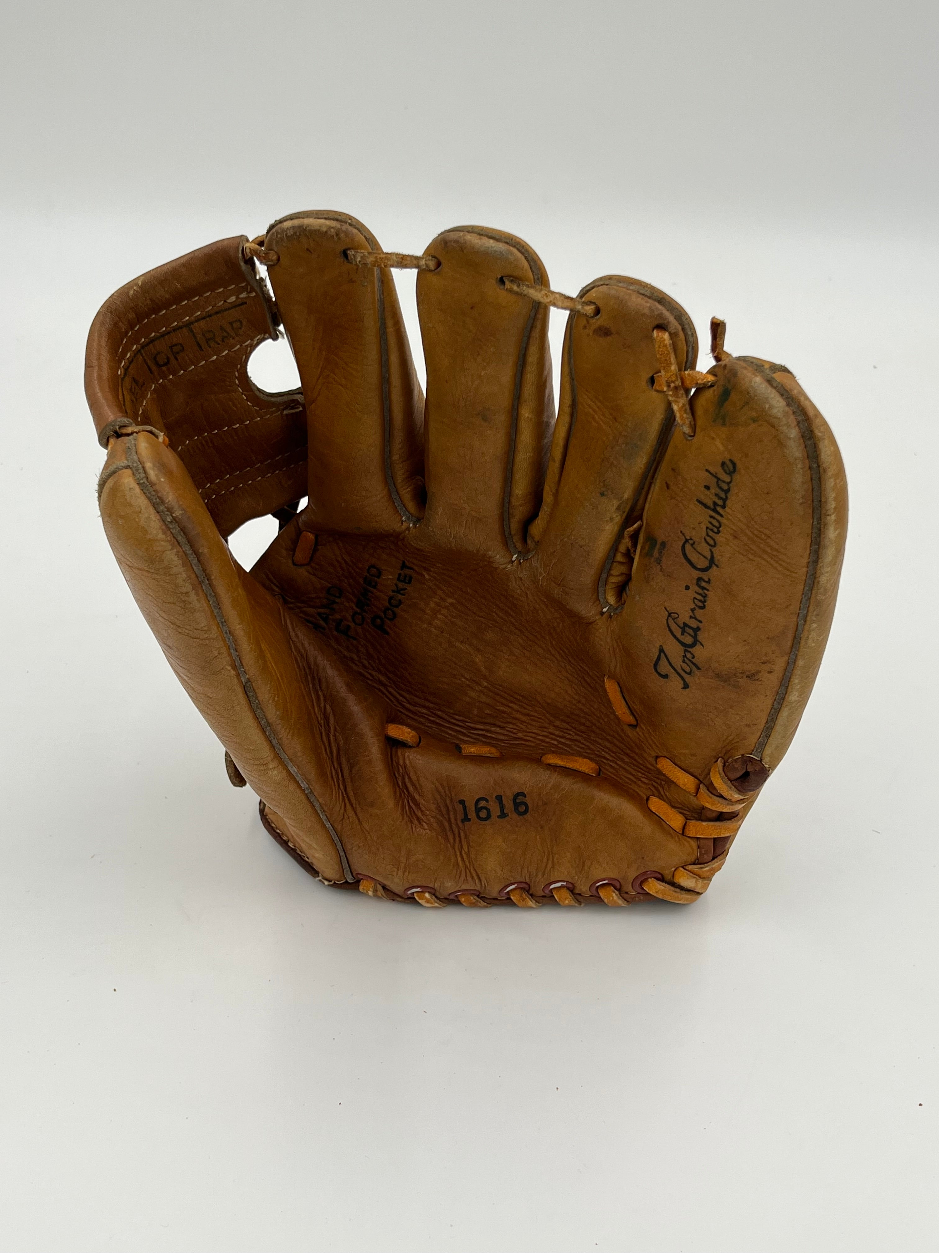 Sears 1616 model top grain cowhide 9” baseball glove