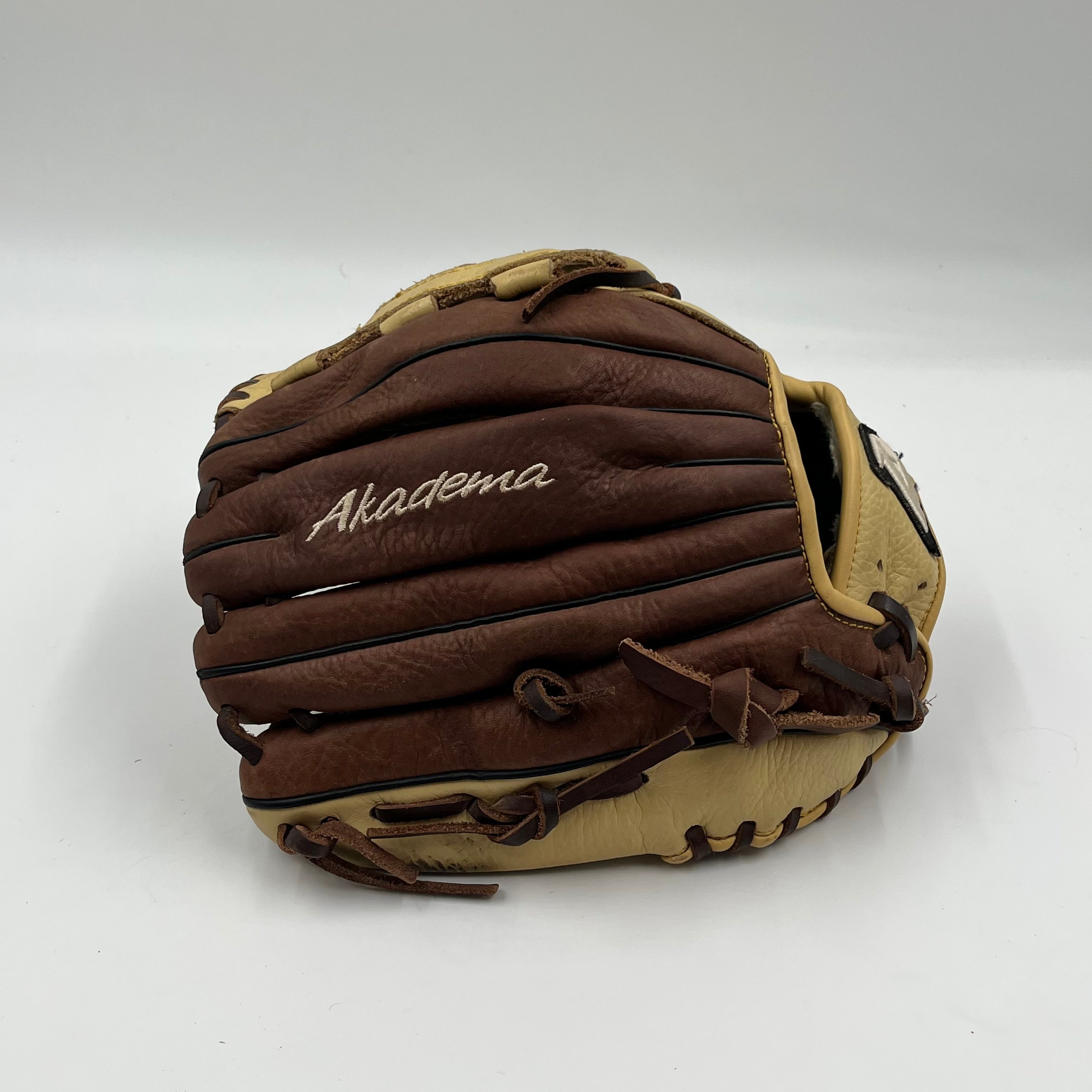 Akadema ADH214 12” Pitchers Infield Baseball Glove