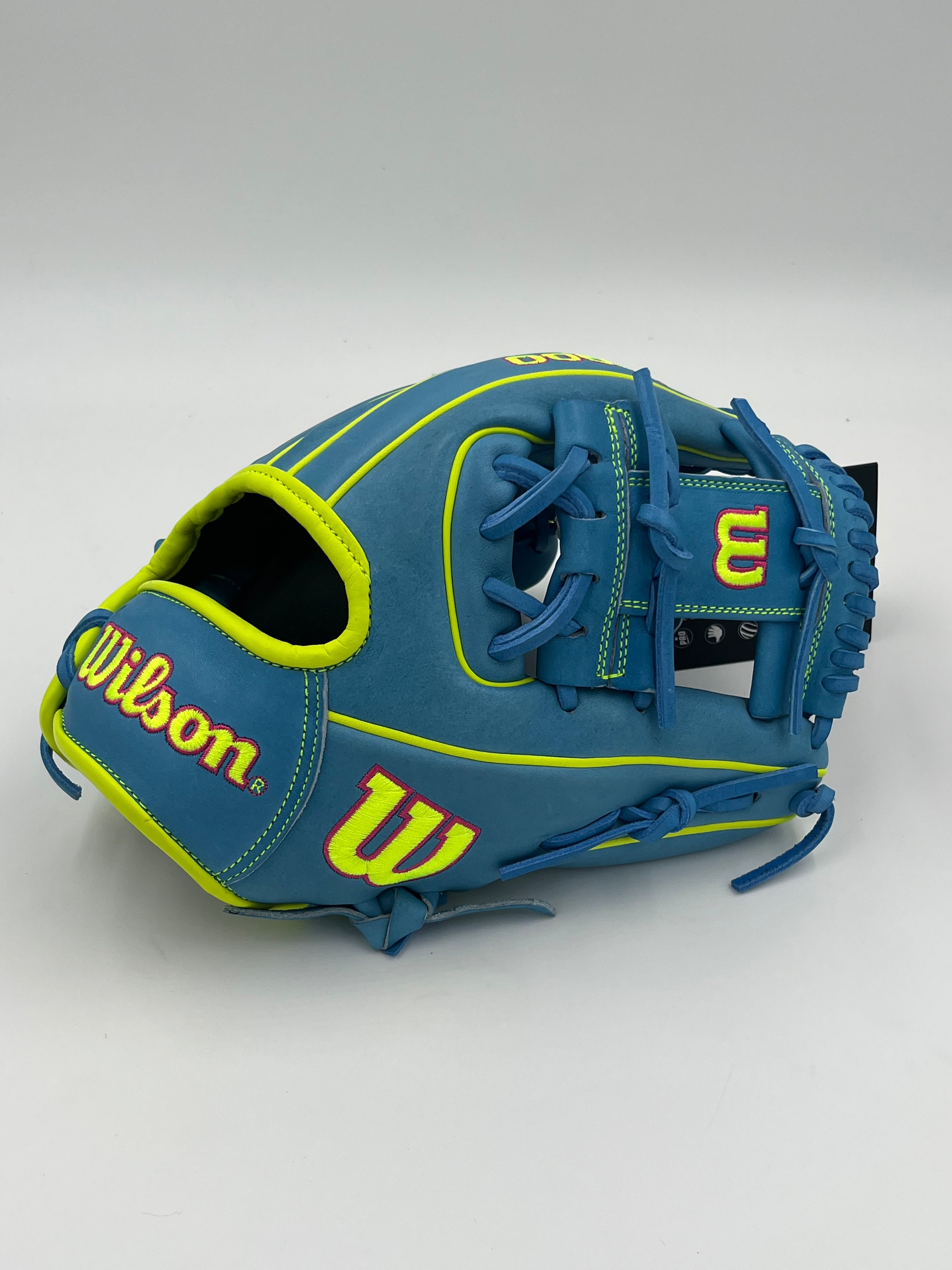 Wilson a2000 1786 11.5 infield baseball glove