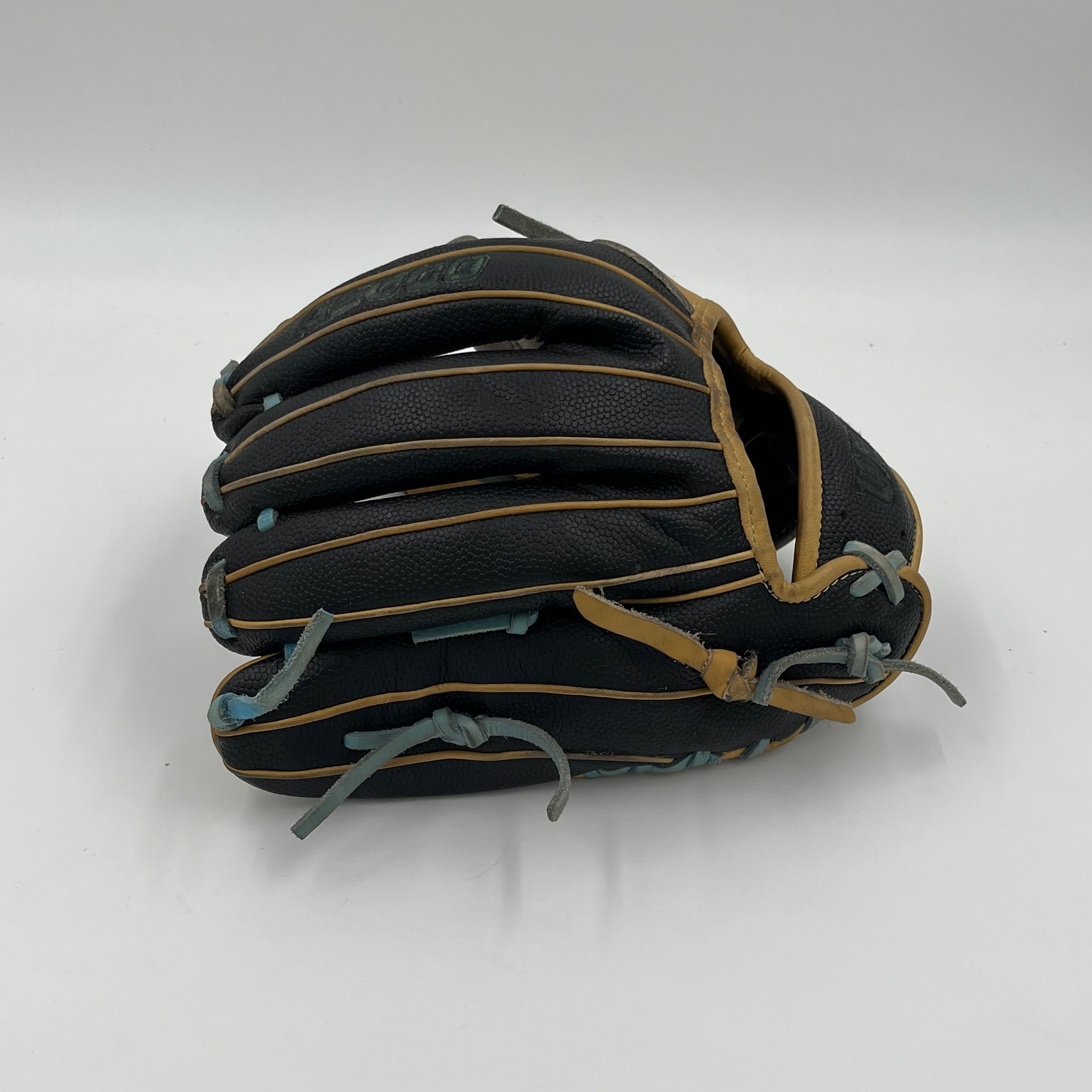 Wilson A2000 1787 11.75 Infield Baseball Glove