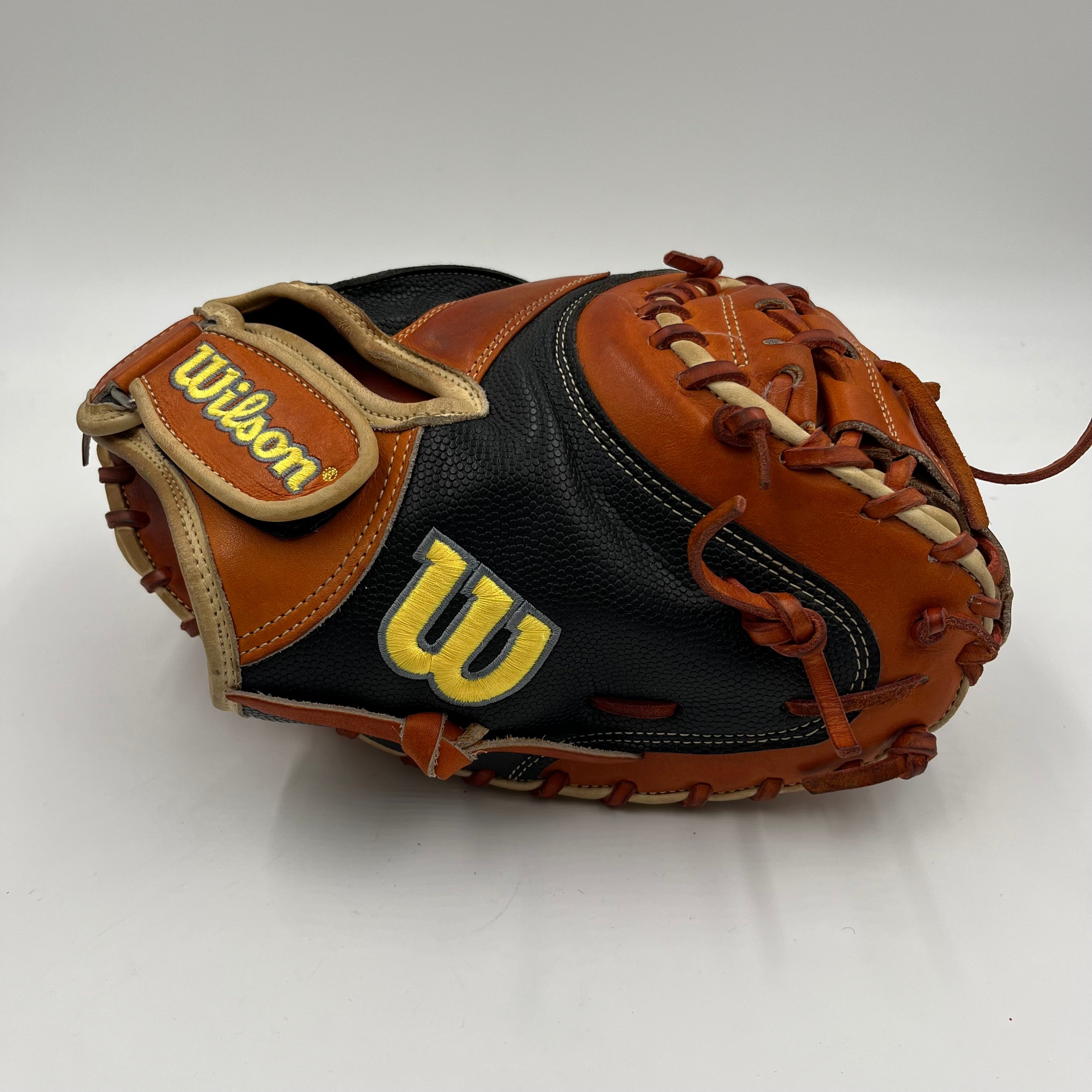 Wilson A2000 1790 34” Catchers Mitt Baseball Glove