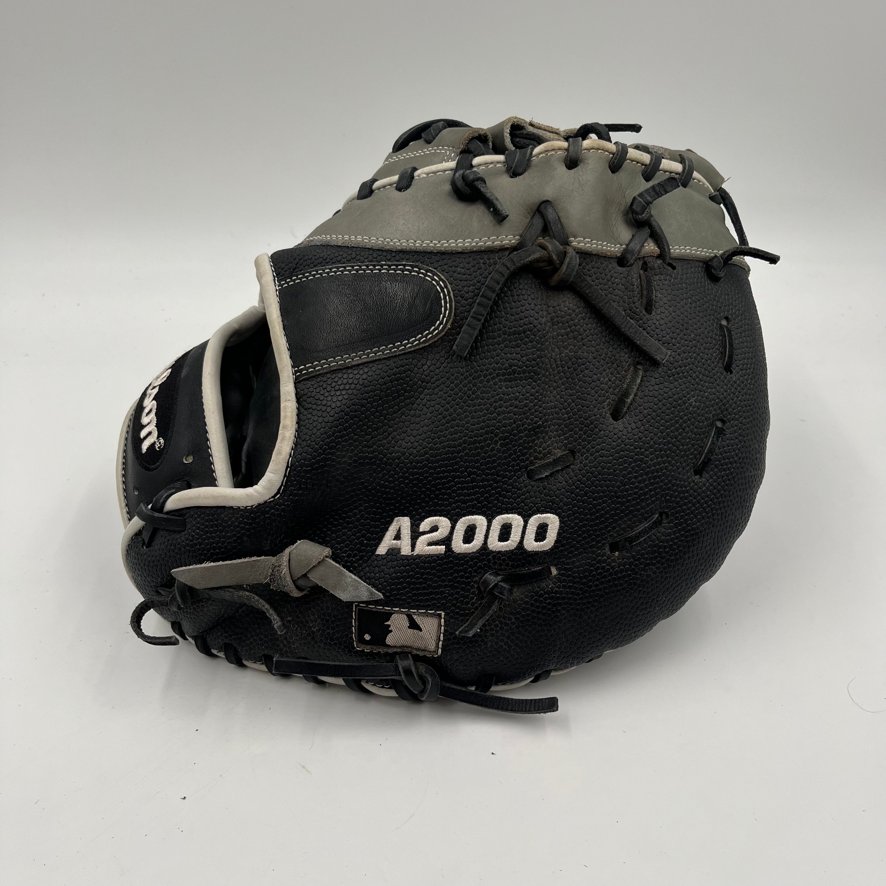 Wilson A2000 1617 12.5 Lefty First Base Mitt Baseball Glove