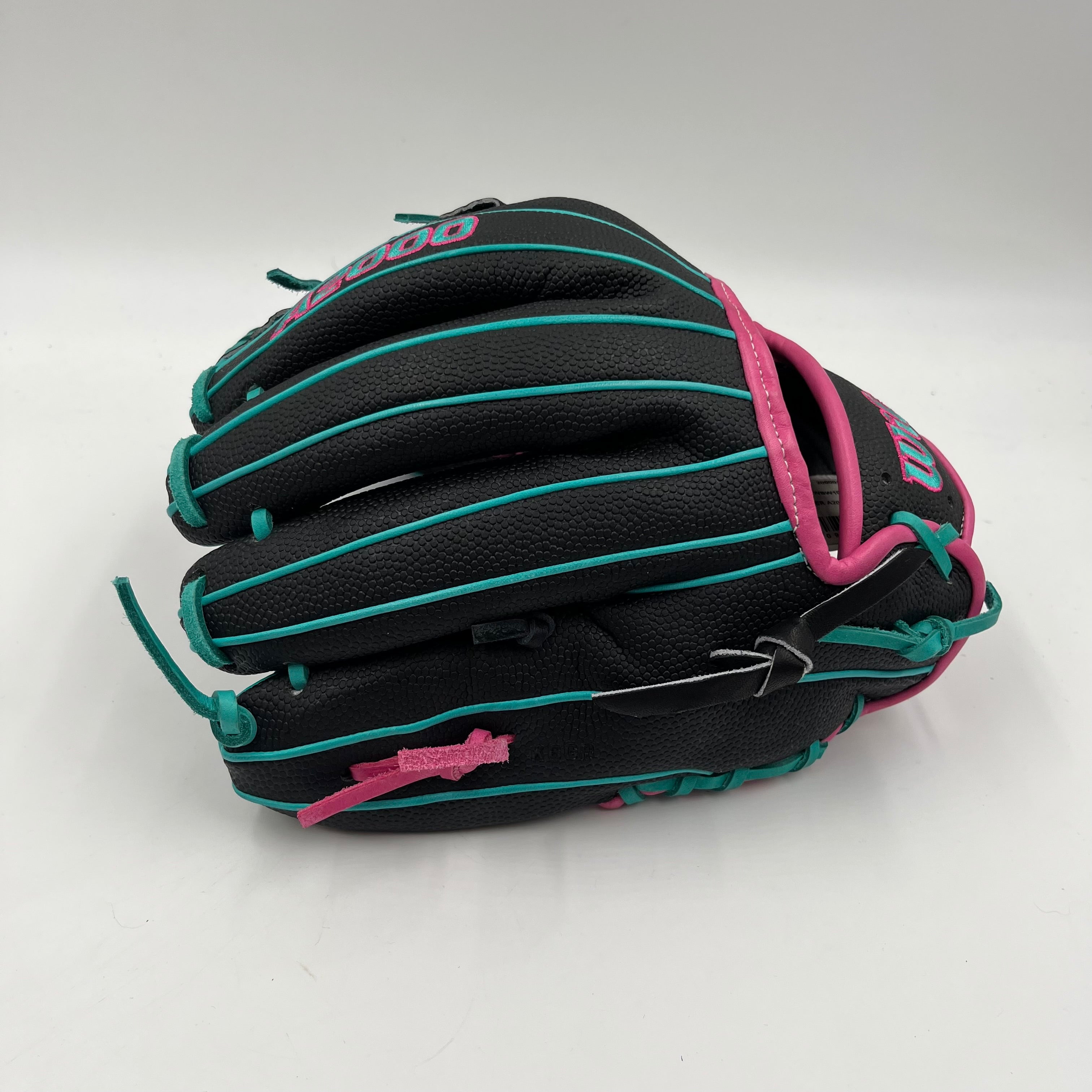 Wilson A2000 SC86 11.5 Infield Baseball Glove
