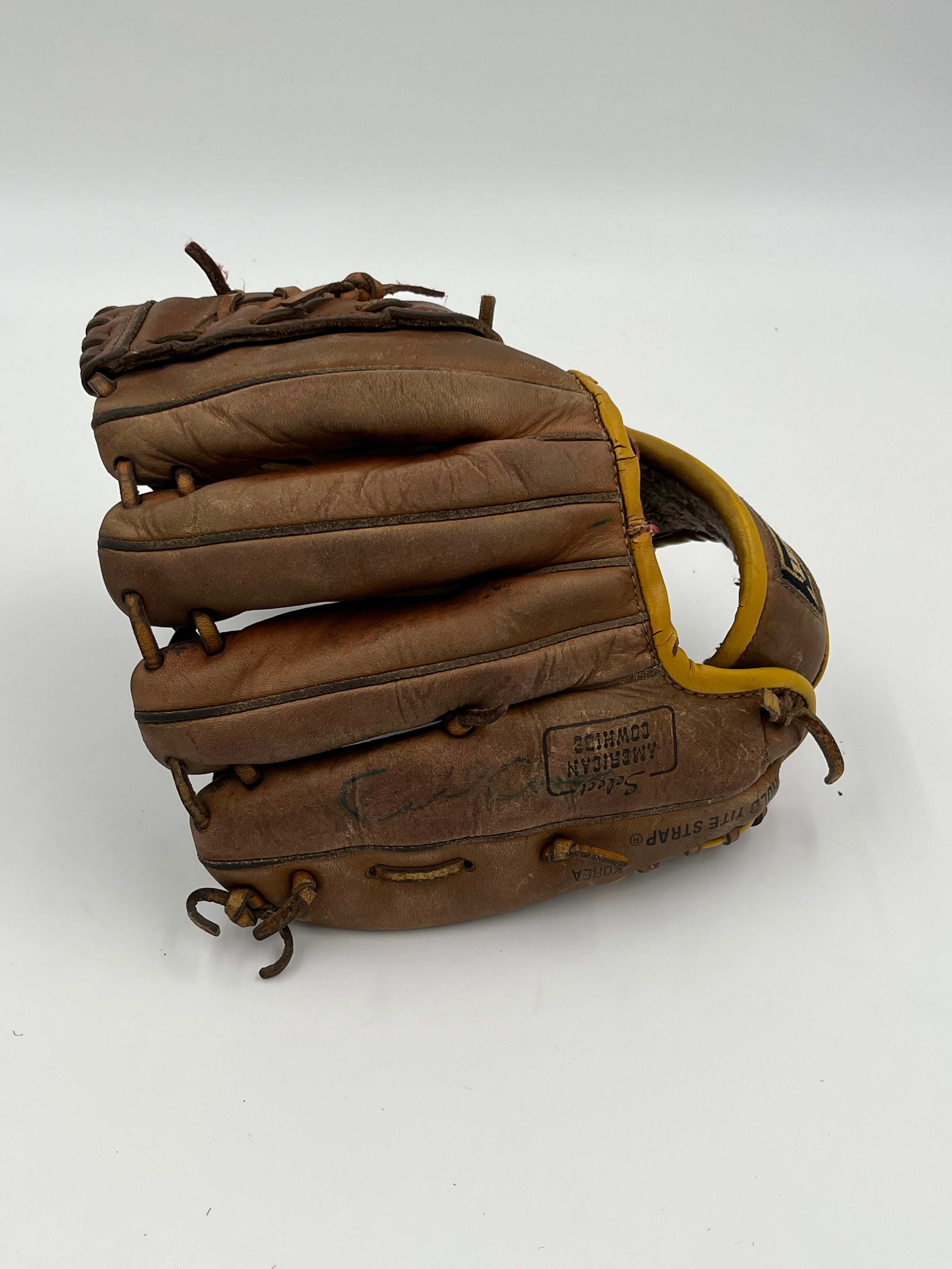 Wilson A2275 Mike Flanagan Model 10” Infield Baseball Glove