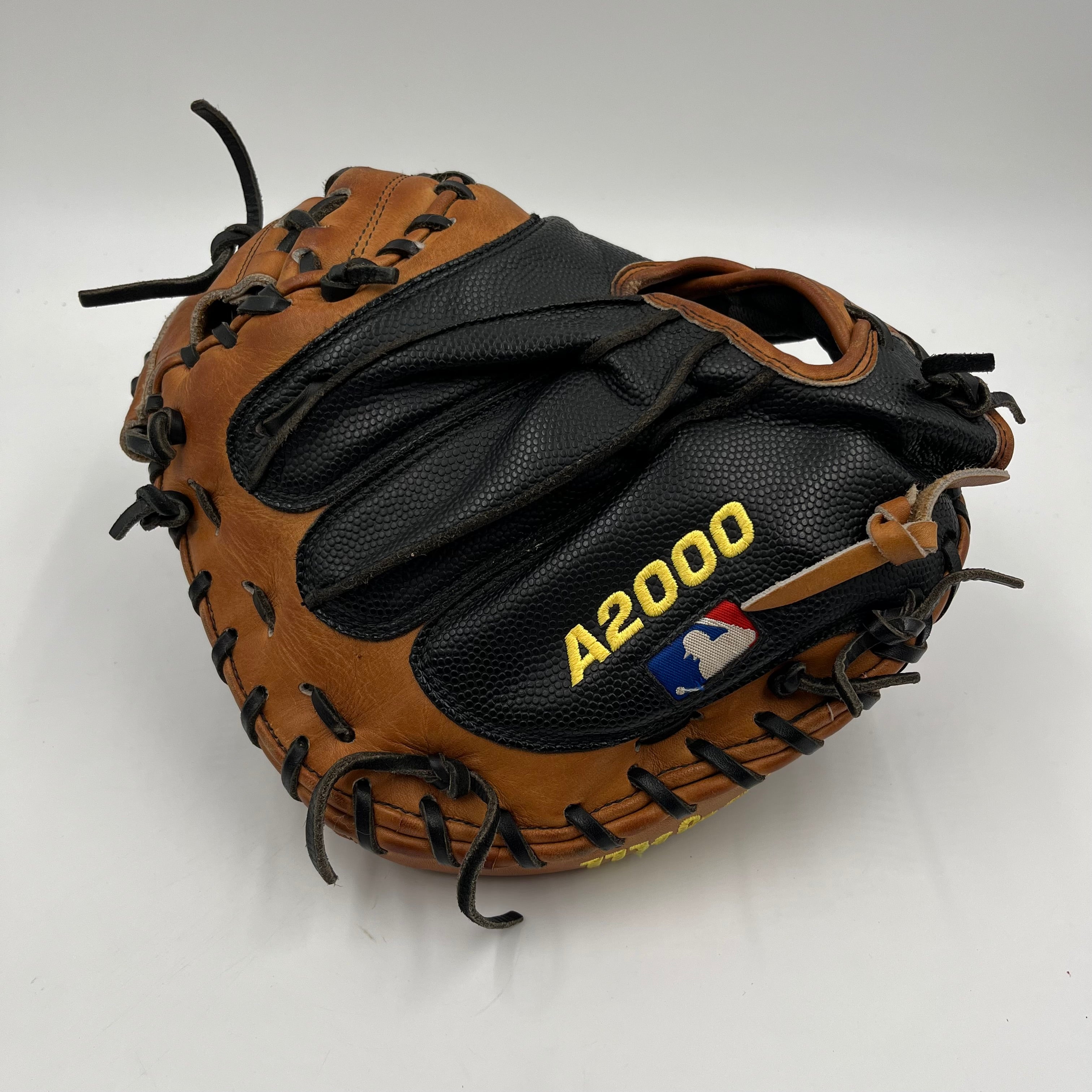 Pro Issue Wilson A2000 1790 34” Catchers Mitt Baseball Glove