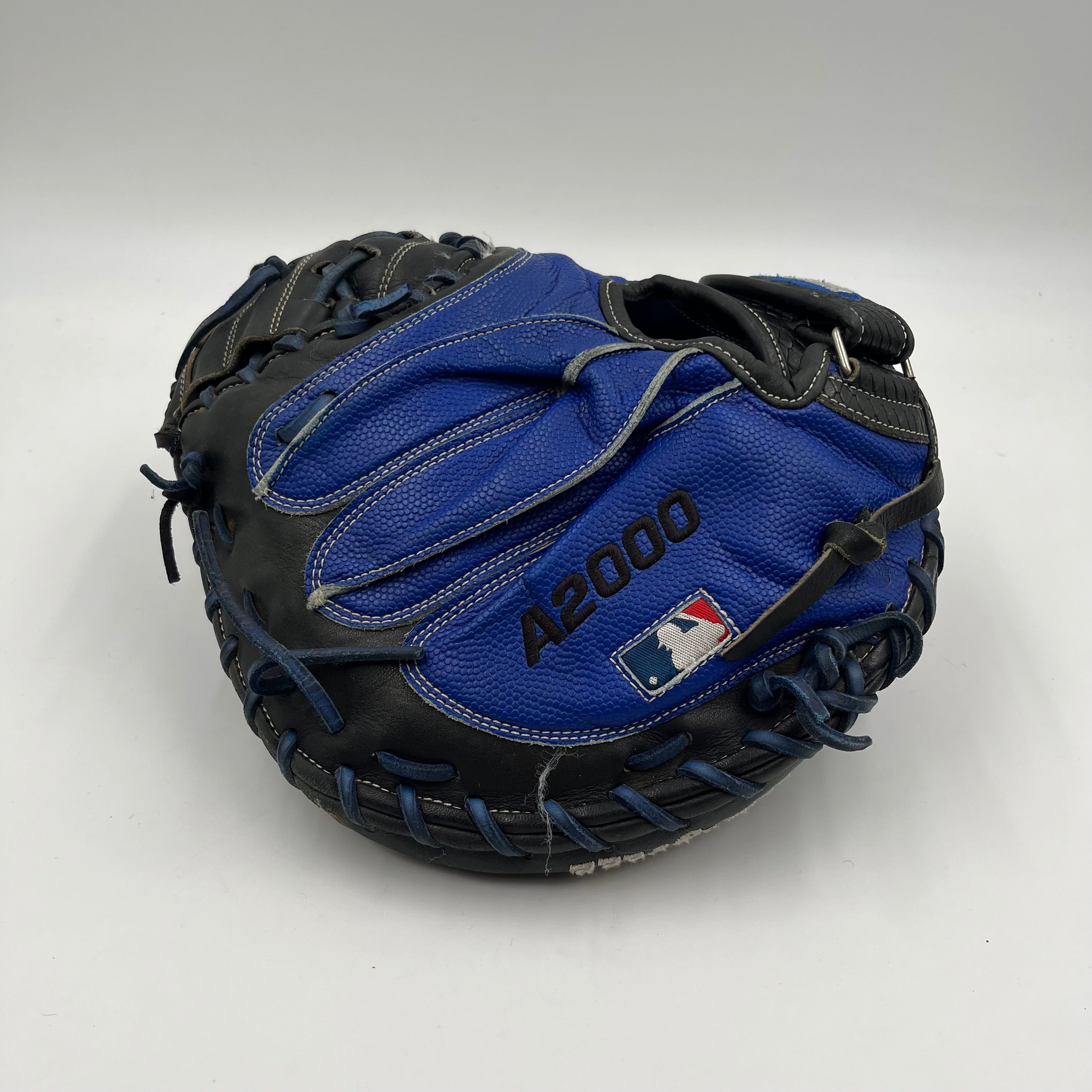 Wilson A2000 1790V 34” Catchers Mitt Baseball Glove