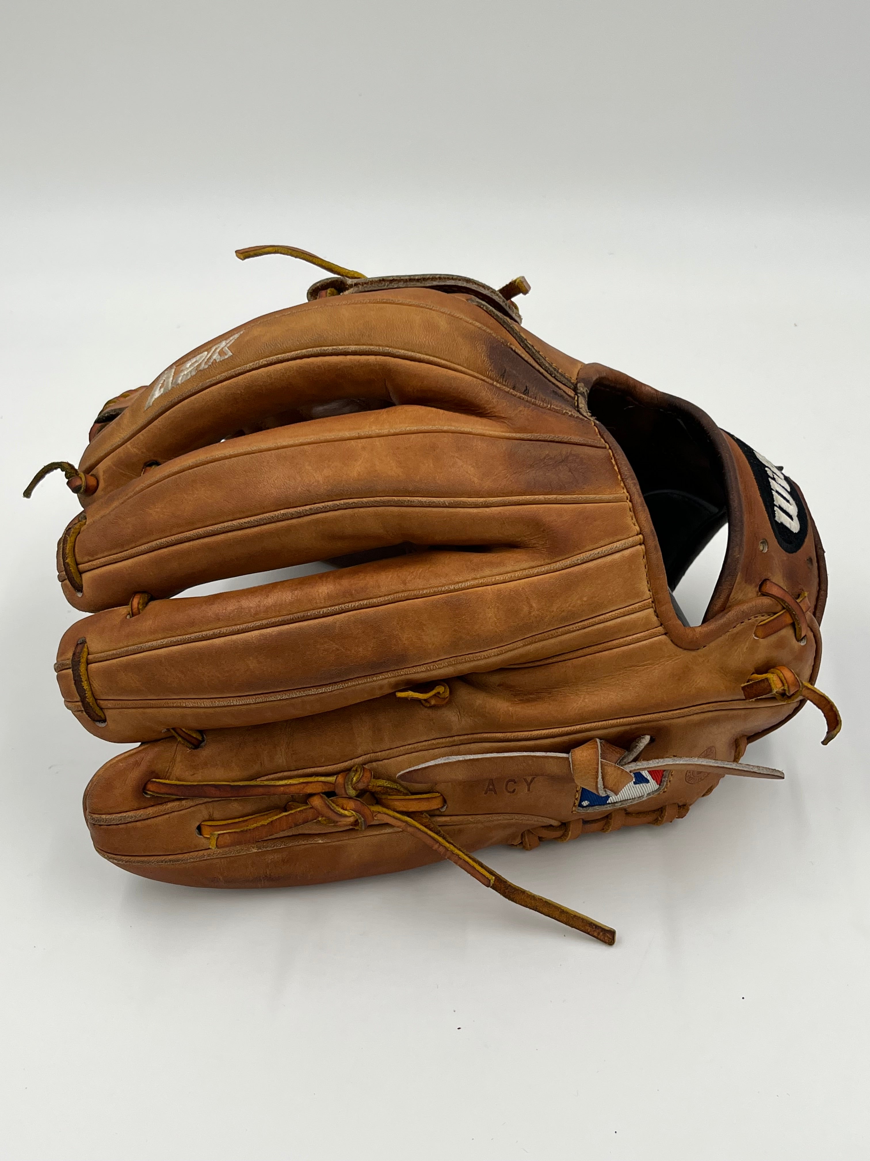 Wilson a2k B2 12” pitchers infield baseball glove