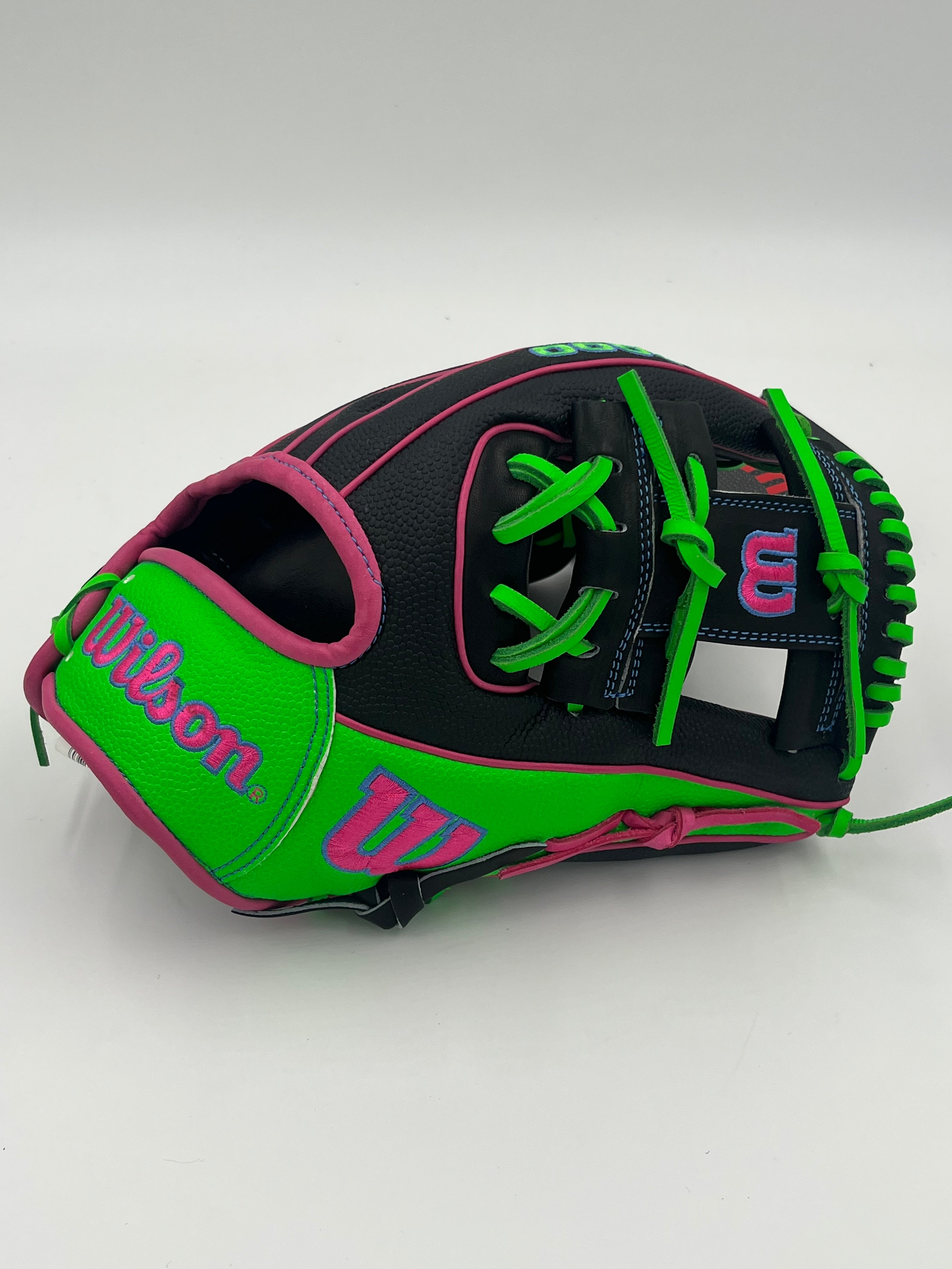 Wilson a2000 1786 11.5 infield baseball glove
