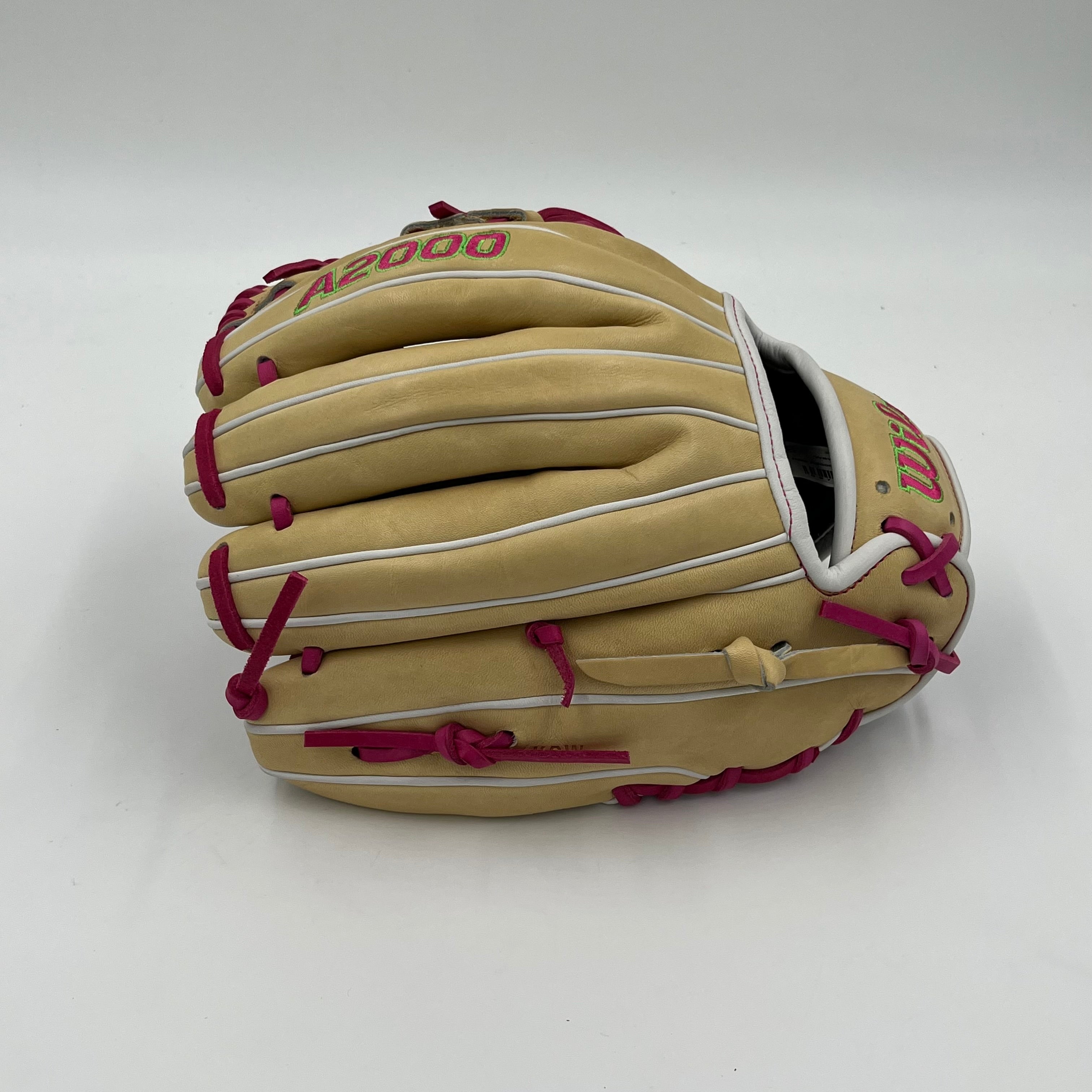 Wilson A2000 1786 11.5 Infield Baseball Glove