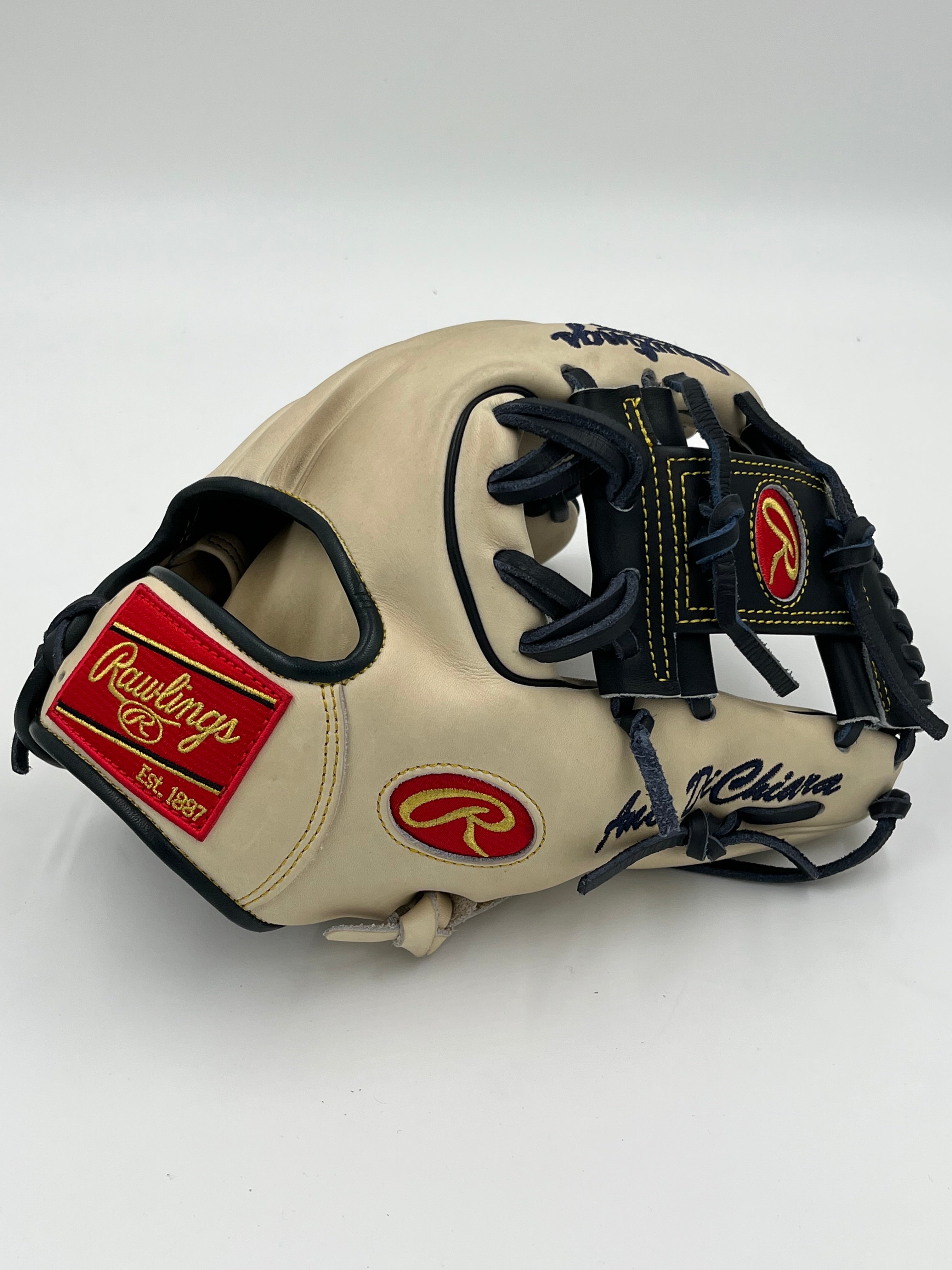 Rawlings heart of the hide 11.5 infield baseball glove