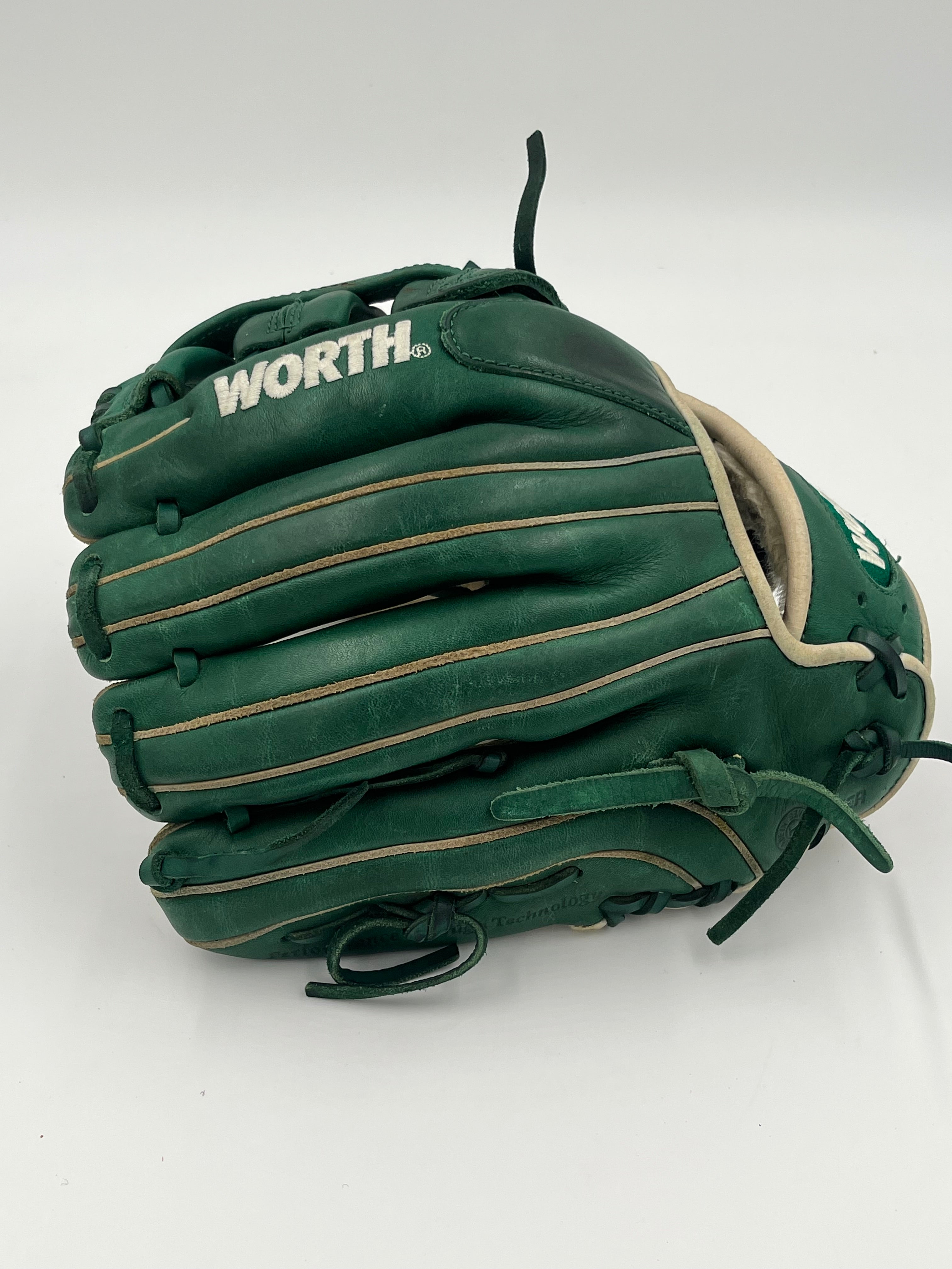 Worth Liberty Advanced 11.75 infield baseball softball glove
