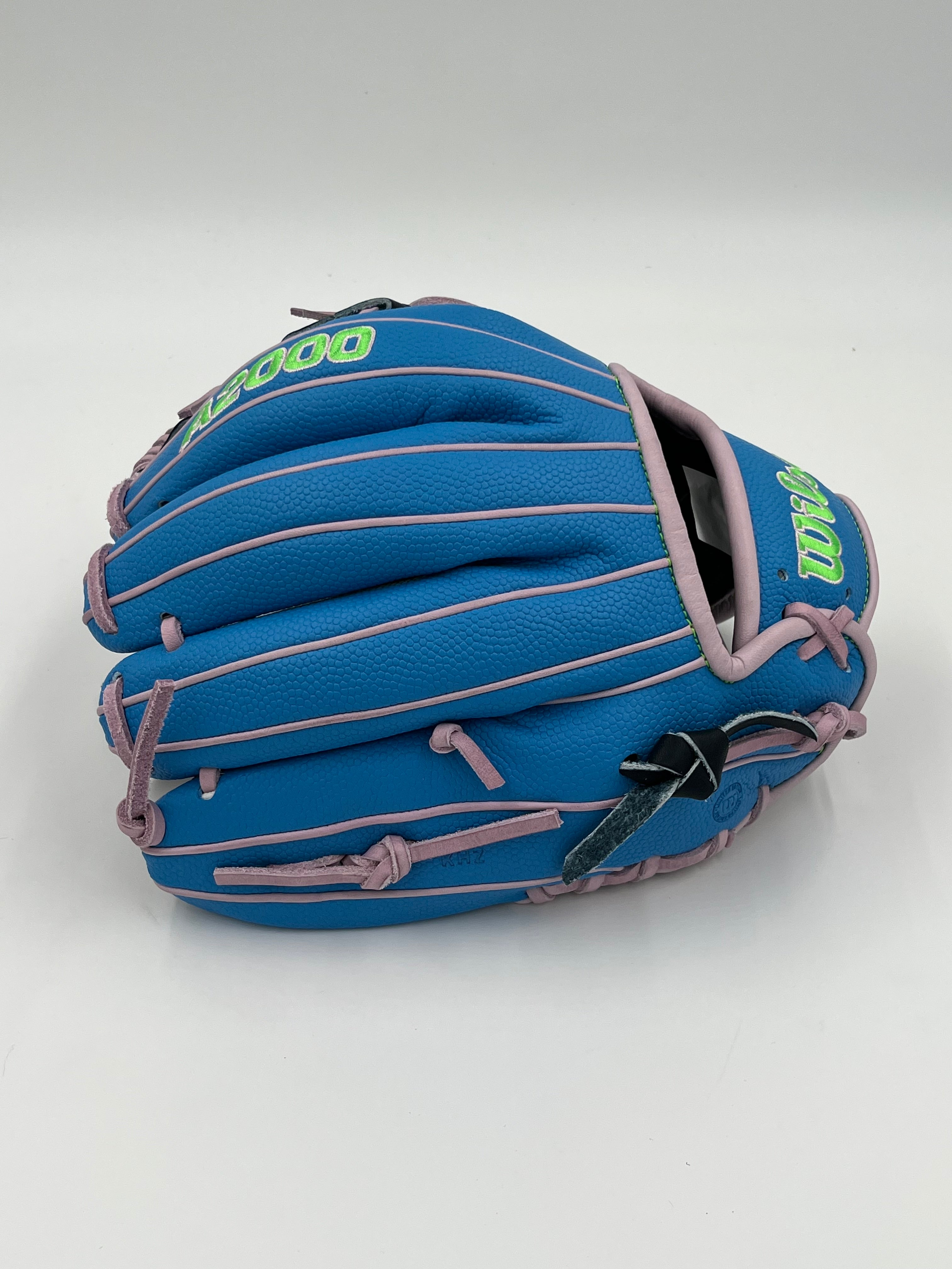 Wilson a2000 1786 11.5 GOTM infield baseball glove