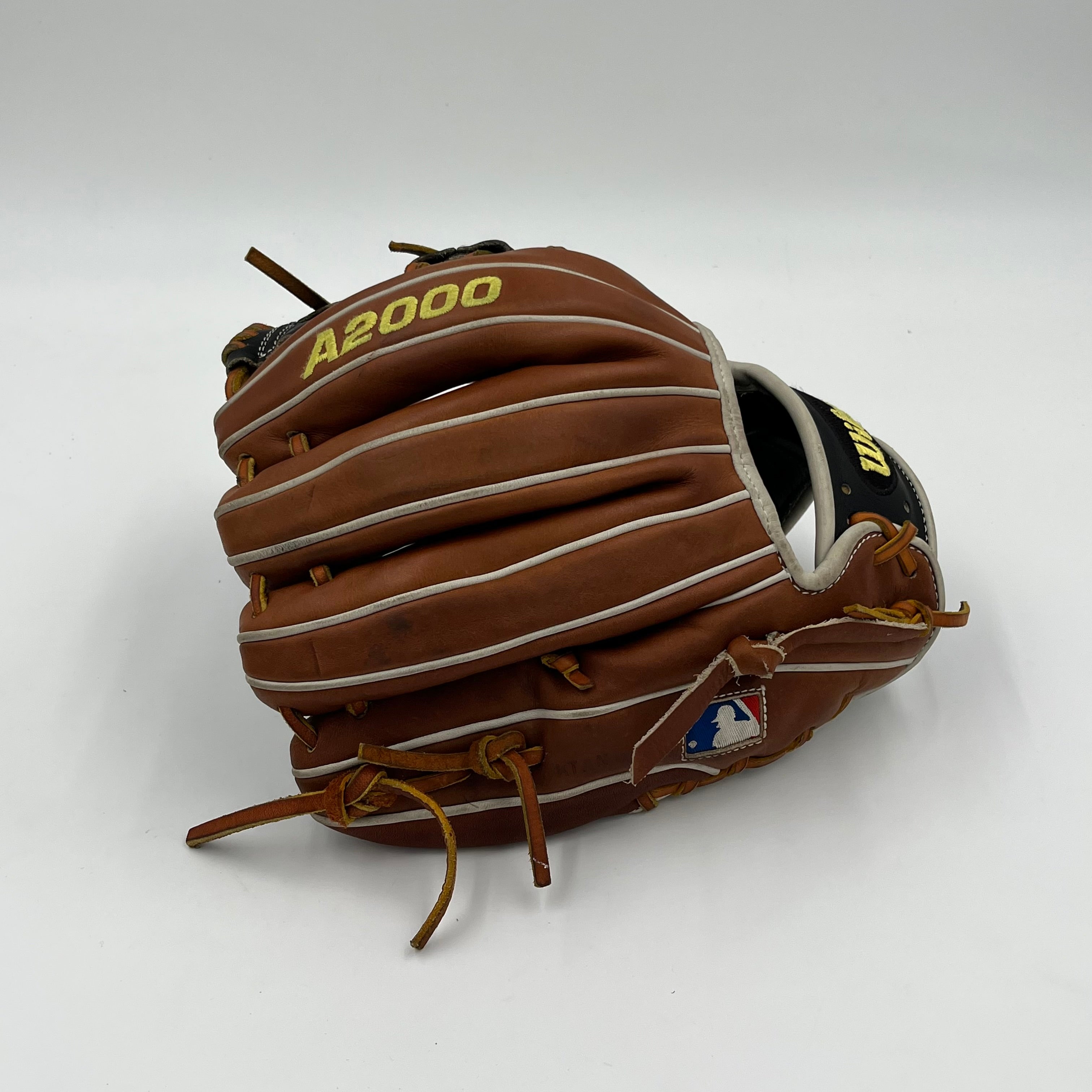 Wilson A2000 1788 11.25 Infield Baseball Glove