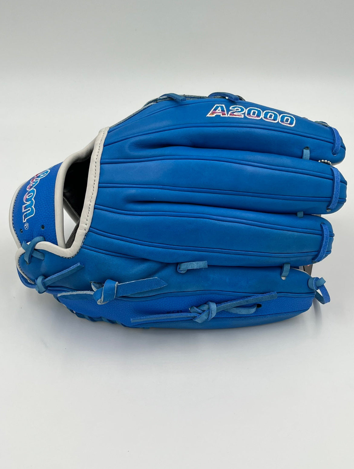 Wilson a2000 B2 Autism Speaks 12” lefty pitchers infield baseball glove