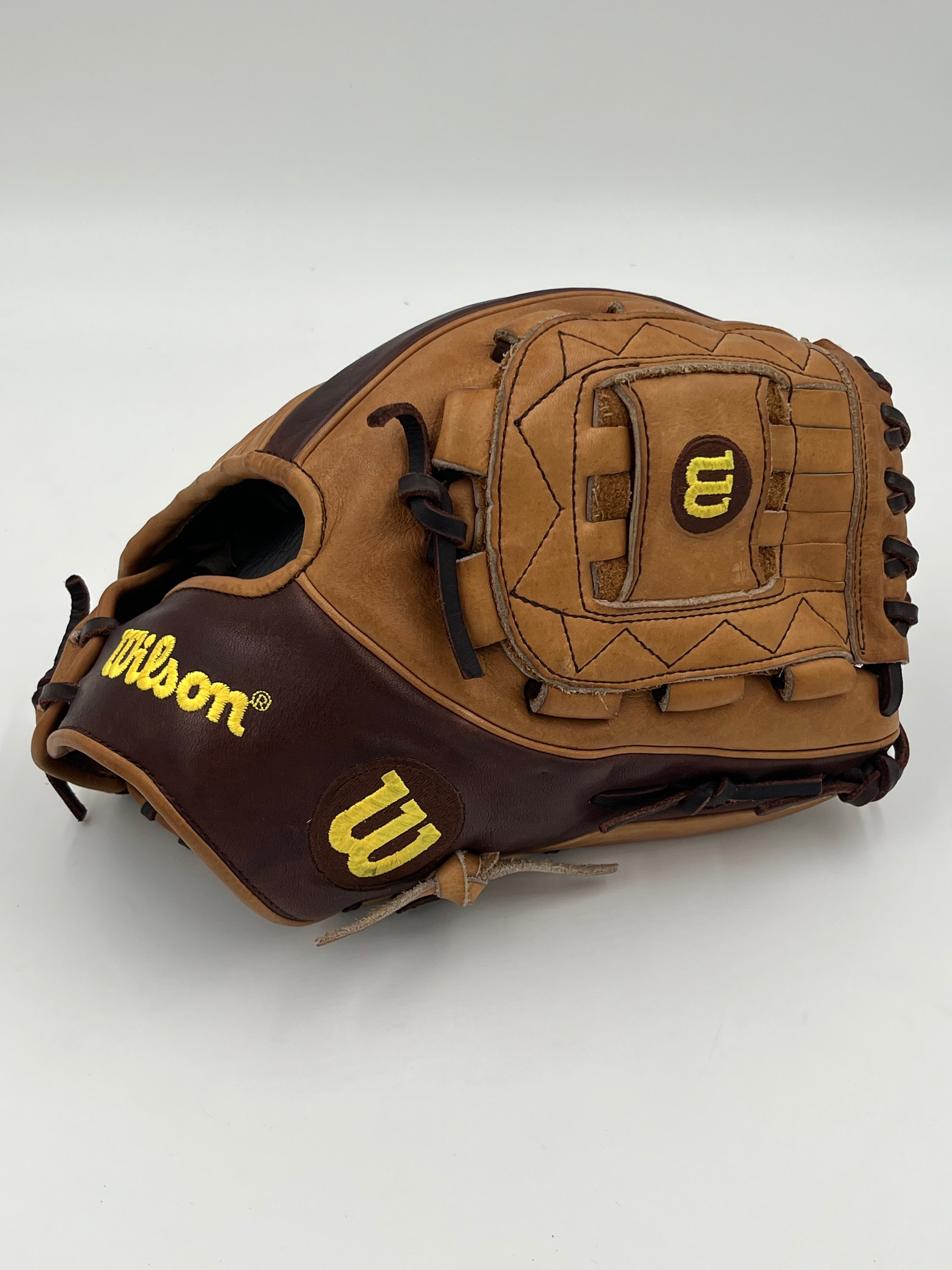 Wilson a2k ASO 12” pitchers infield baseball glove