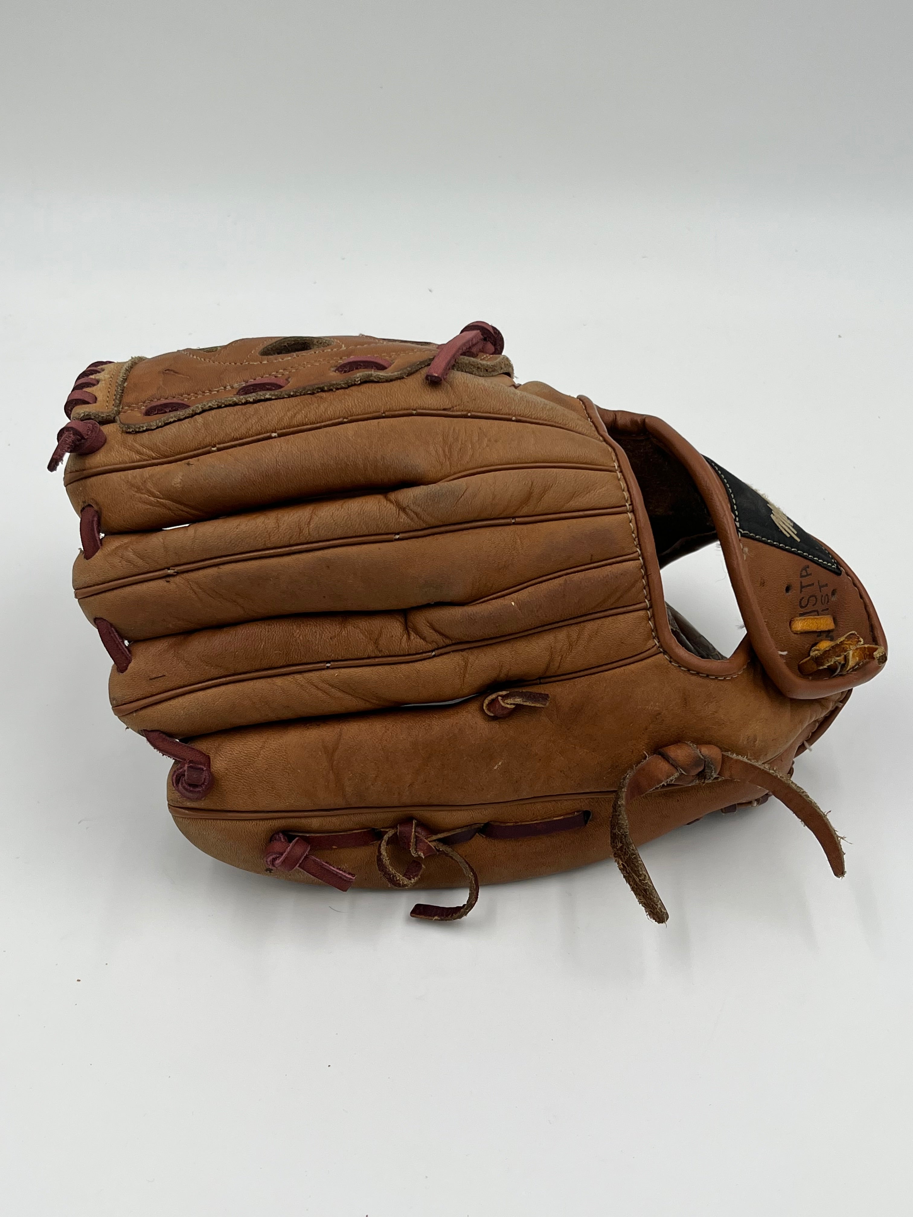 Macgregor 555 Tommy Helms autograph model 11.5 baseball glove