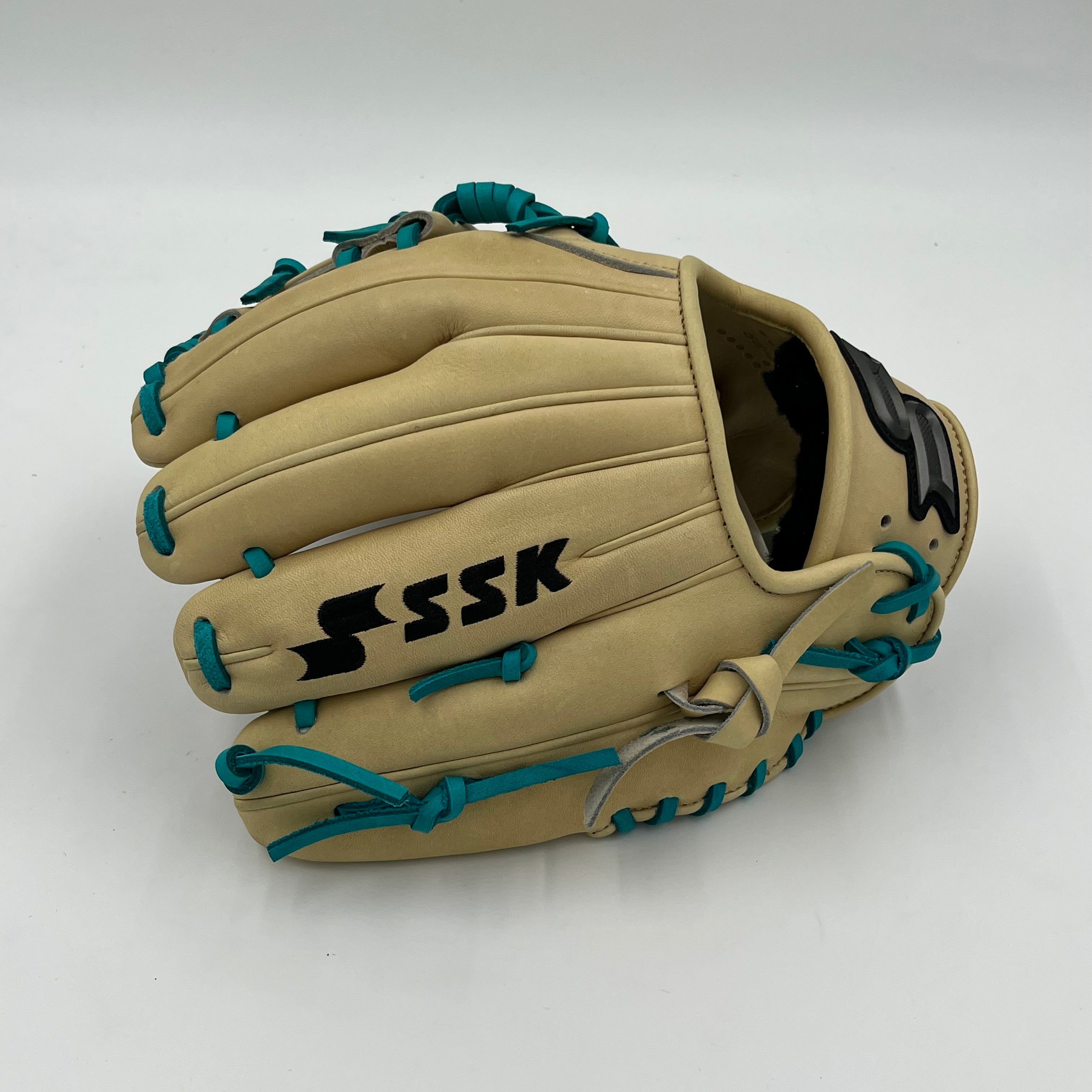 SSK Z9 Maestro 11.25 Infield Baseball Glove