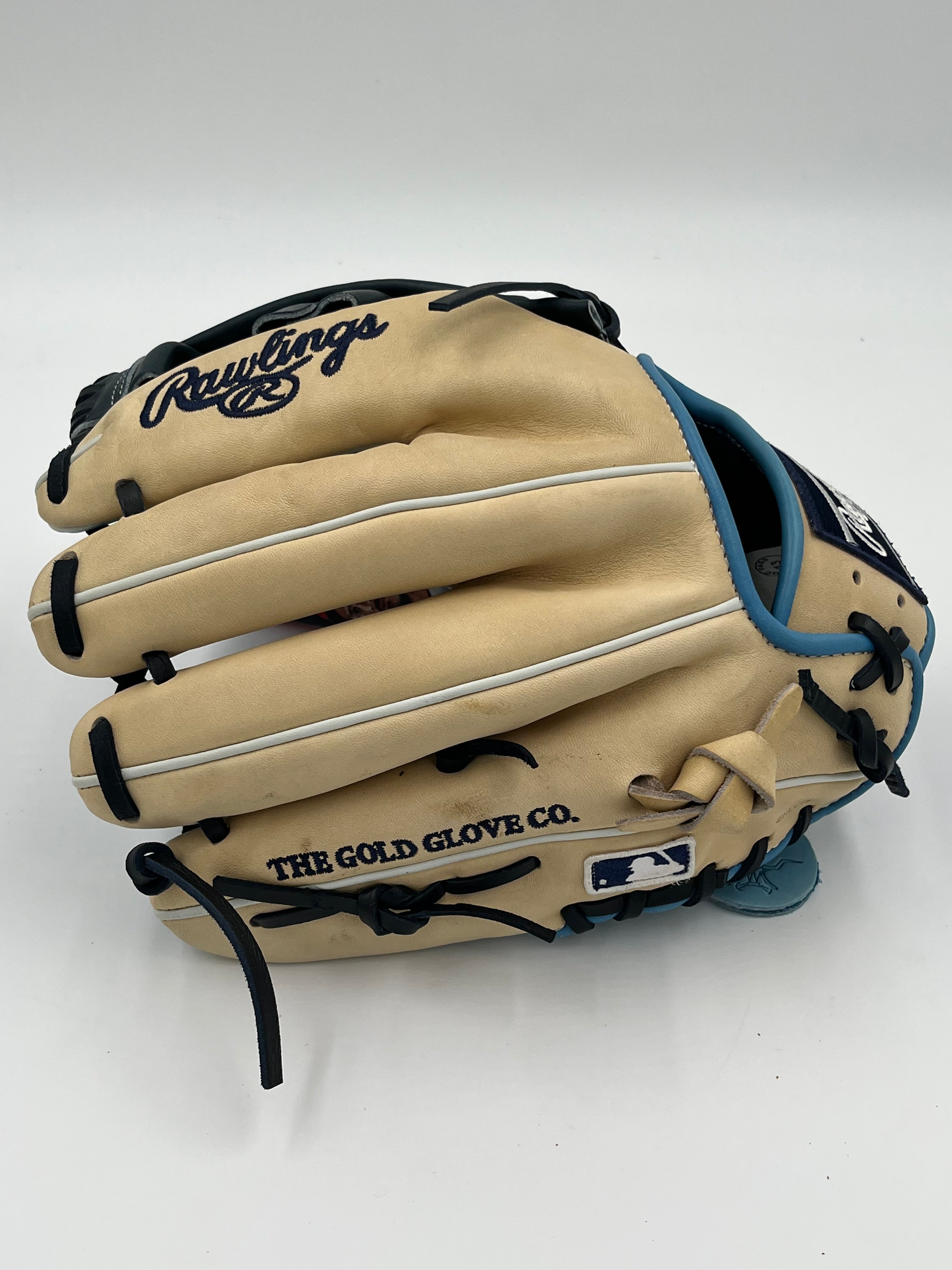 Rawlings heart of the hide 11.5 infield baseball glove